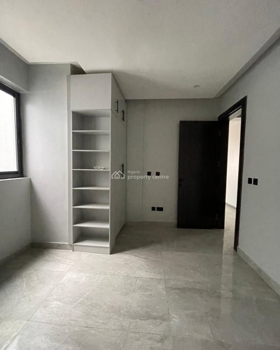 Exquisite 5 Bedroom Penthouse with Pool and Elevator in a Serene Environment, Lekki Phase 1, Lekki, Lagos, House for Sale