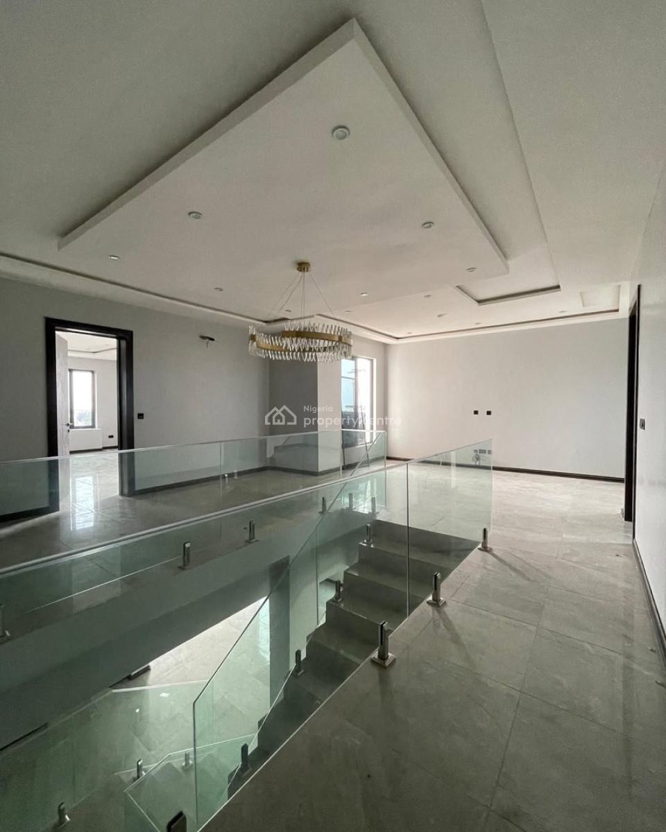 Exquisite 5 Bedroom Penthouse with Pool and Elevator in a Serene Environment, Lekki Phase 1, Lekki, Lagos, House for Sale