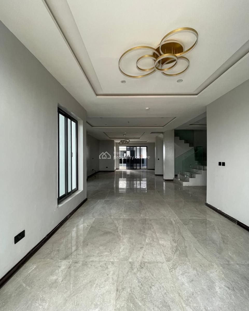 Exquisite 5 Bedroom Penthouse with Pool and Elevator in a Serene Environment, Lekki Phase 1, Lekki, Lagos, House for Sale
