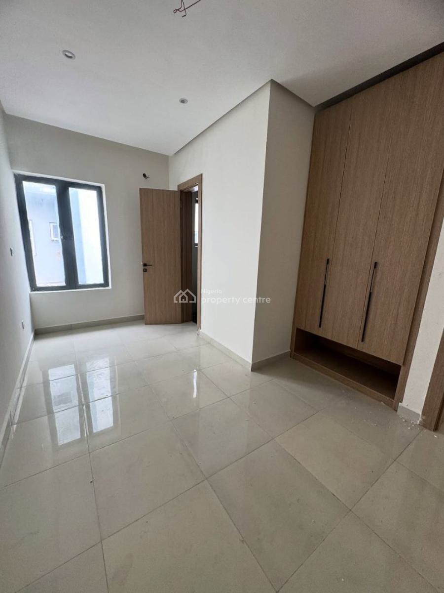 4bedroom Semidetached Duplex, New Road, Lekki, Lagos, Semi-detached Duplex for Rent