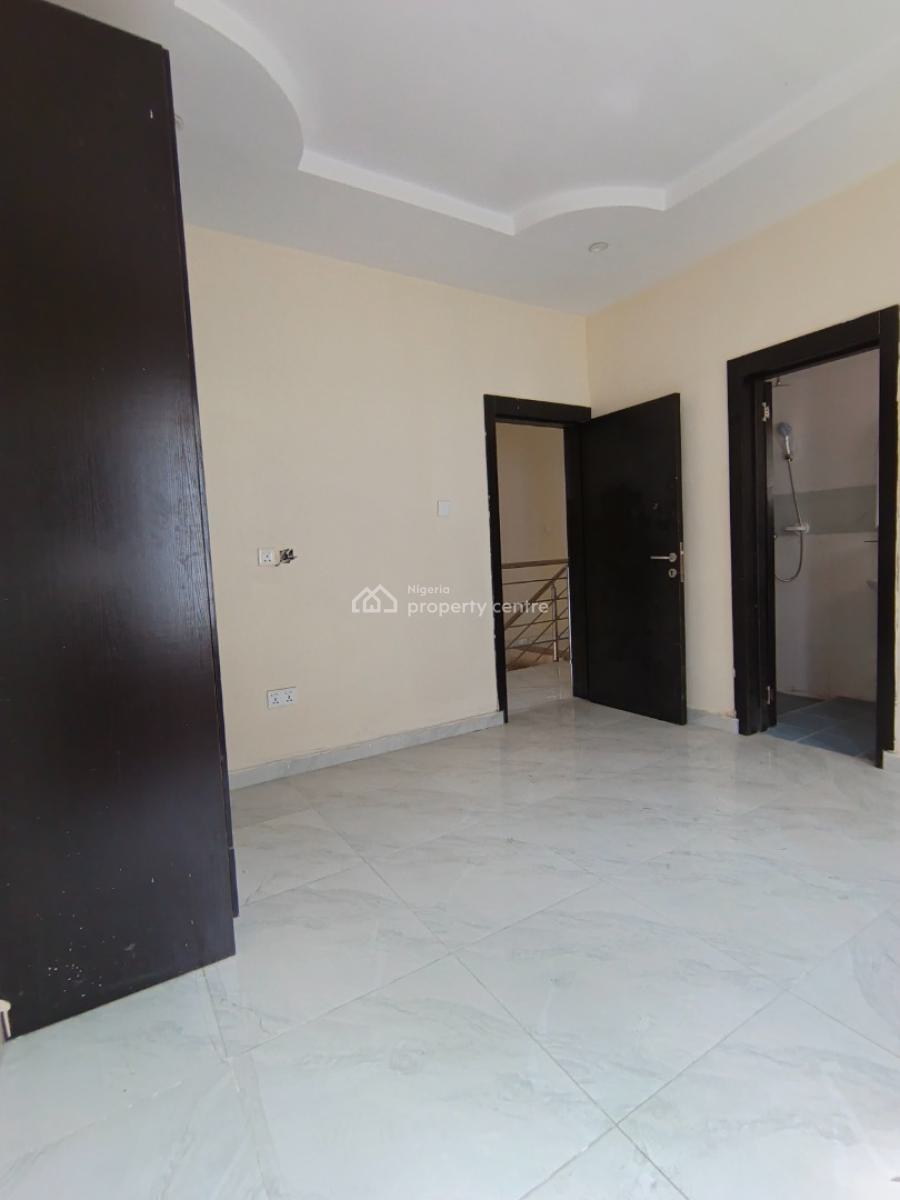 Great Value 4 Bed Semi Detached Duplex with Bq, Gate House, Ample Spac, Ajah, Lagos, Semi-detached Duplex for Sale