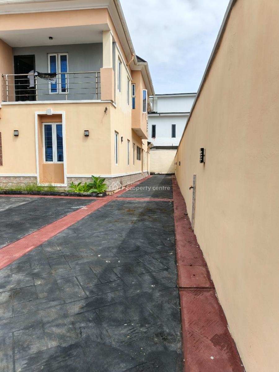 Great Value 4 Bed Semi Detached Duplex with Bq, Gate House, Ample Spac, Ajah, Lagos, Semi-detached Duplex for Sale