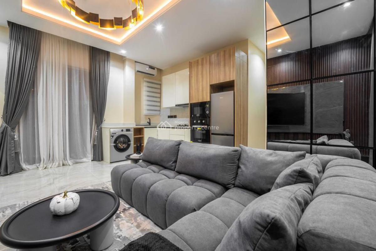 Luxury Smart Home 1 Bedroom Apartment with Pool Ps5, Lekki Phase 1, Lekki, Lagos, Flat / Apartment Short Let