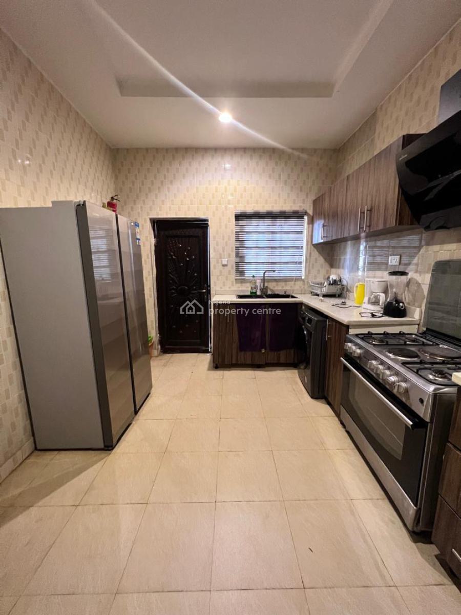 Distress Fully Furnished 4bedroom Duplex with Bq Good for Airbandb, Jahi Gilmore, Jahi, Abuja, Terraced Duplex for Sale