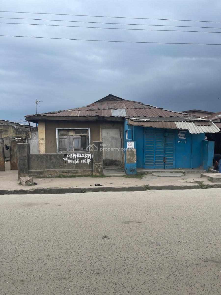 Buy and Renovate Bungalow for Commercial and Residential Development, Mushin, Itire, Lagos, Detached Bungalow for Sale