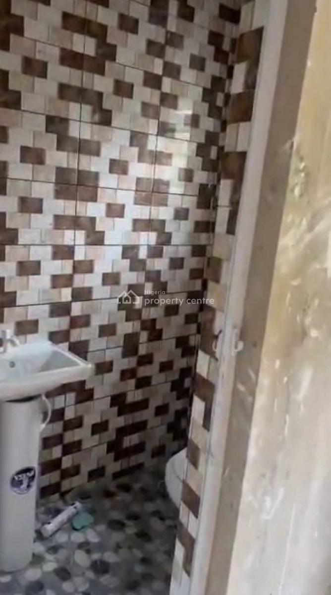 Brand New 2bedroom Flat. Upstairs., Green Field Estate Lagos, Ago Palace, Isolo, Lagos, Flat / Apartment for Rent