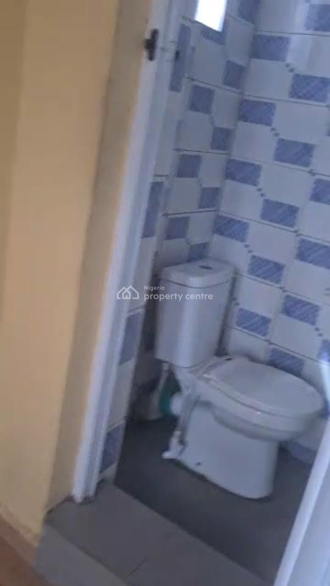 Spacious Clean 2bedroom Flat., Green Field Estate Lagos, Ago Palace, Isolo, Lagos, Flat / Apartment for Rent