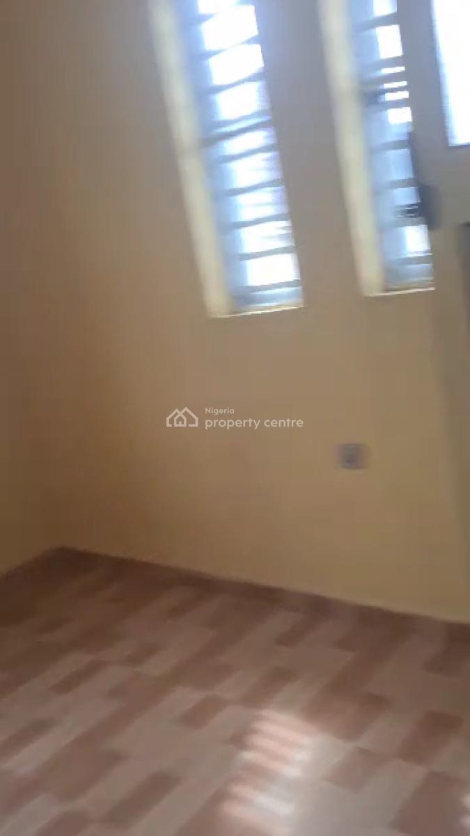Spacious Clean 2bedroom Flat., Green Field Estate Lagos, Ago Palace, Isolo, Lagos, Flat / Apartment for Rent
