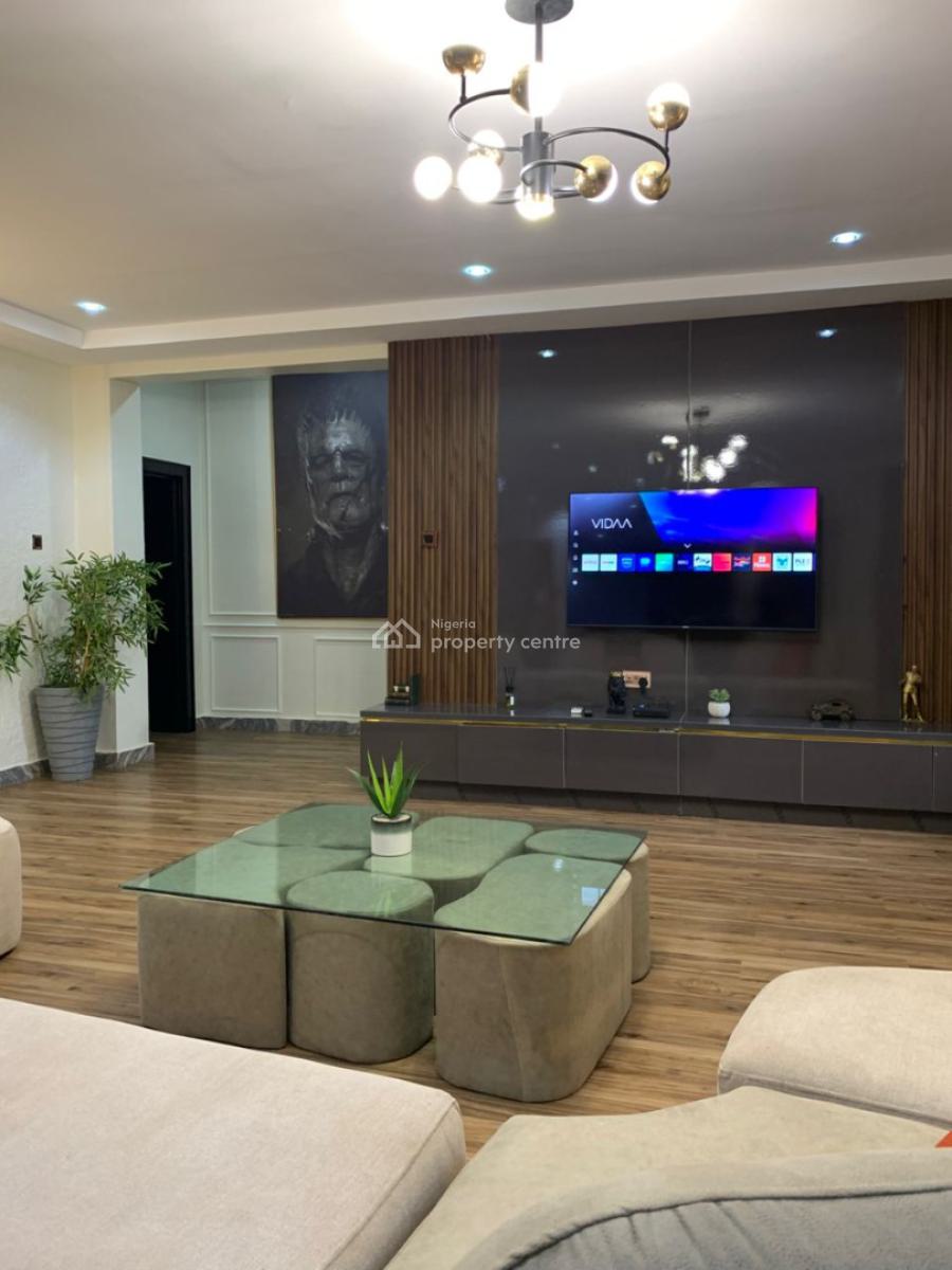 Beautiful & Massive 3 Bedroom Apartment, Lekki Phase 1, Lekki, Lagos, Flat / Apartment Short Let