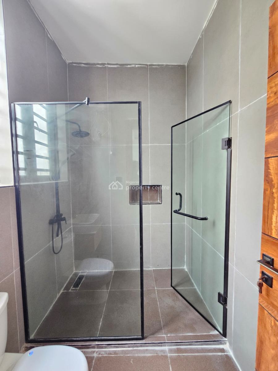 Contemporary 5-bedroom Detached House W/ Bq & Pool in a Prime Location, Lekki Phase 1, Lekki, Lagos, Detached Duplex for Sale