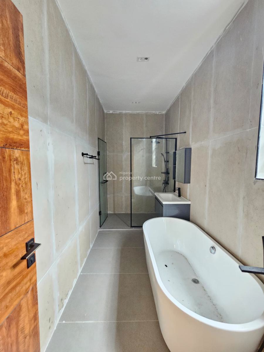 Contemporary 5-bedroom Detached House W/ Bq & Pool in a Prime Location, Lekki Phase 1, Lekki, Lagos, Detached Duplex for Sale