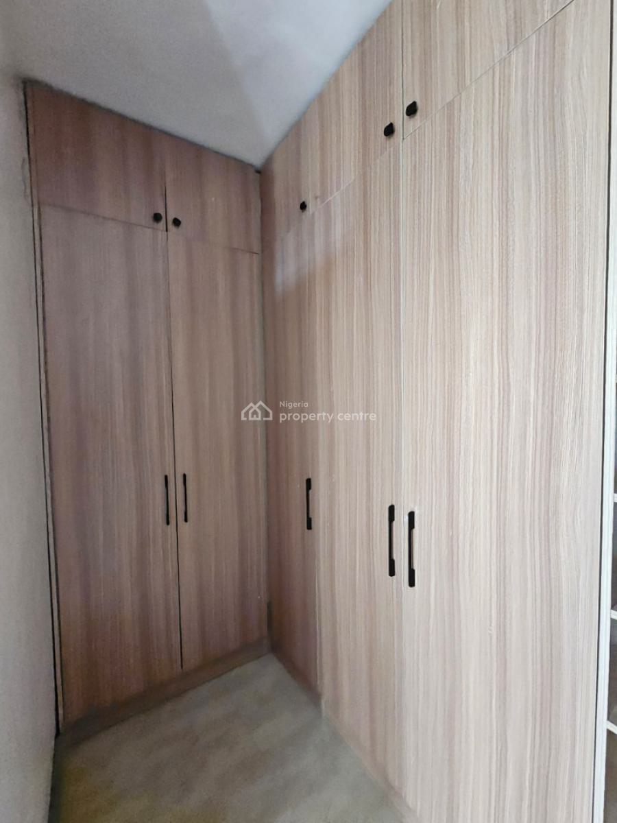 Contemporary 5-bedroom Detached House W/ Bq & Pool in a Prime Location, Lekki Phase 1, Lekki, Lagos, Detached Duplex for Sale