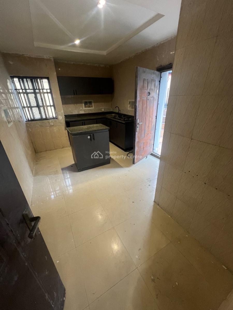 Miniflat with an Spacious Standard Kitchen, Admiralty Way, Lekki Phase 1, Lekki, Lagos, Mini Flat (room and Parlour) for Rent