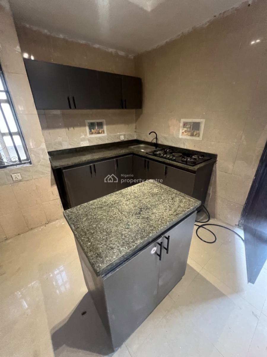 Miniflat with an Spacious Standard Kitchen, Admiralty Way, Lekki Phase 1, Lekki, Lagos, Mini Flat (room and Parlour) for Rent