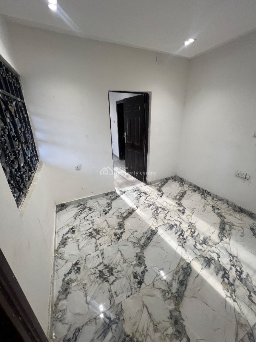 Miniflat with an Spacious Standard Kitchen, Admiralty Way, Lekki Phase 1, Lekki, Lagos, Mini Flat (room and Parlour) for Rent