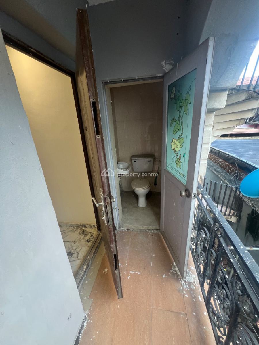 Miniflat with an Spacious Standard Kitchen, Admiralty Way, Lekki Phase 1, Lekki, Lagos, Mini Flat (room and Parlour) for Rent