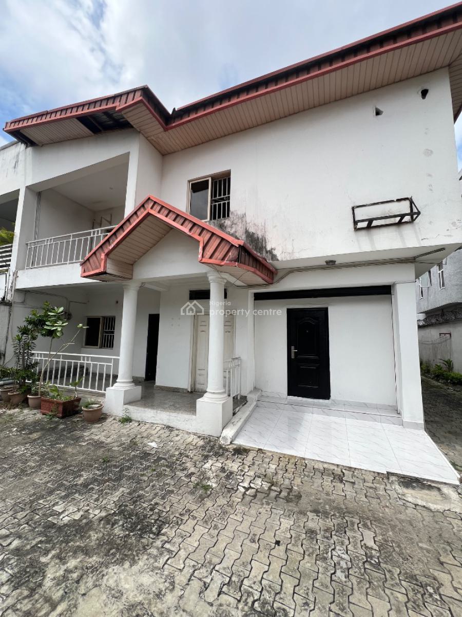 5-bedroom Semi-detached Duplex with a Bq (commercial Use Allowed), Lekki Phase 1, Lekki, Lagos, House for Rent