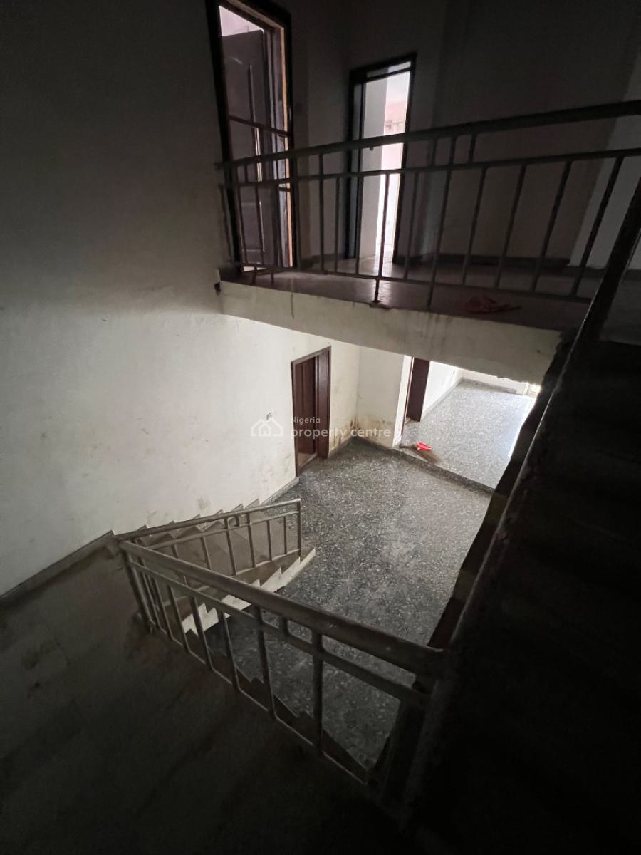 5-bedroom Semi-detached Duplex with a Bq (commercial Use Allowed), Lekki Phase 1, Lekki, Lagos, House for Rent