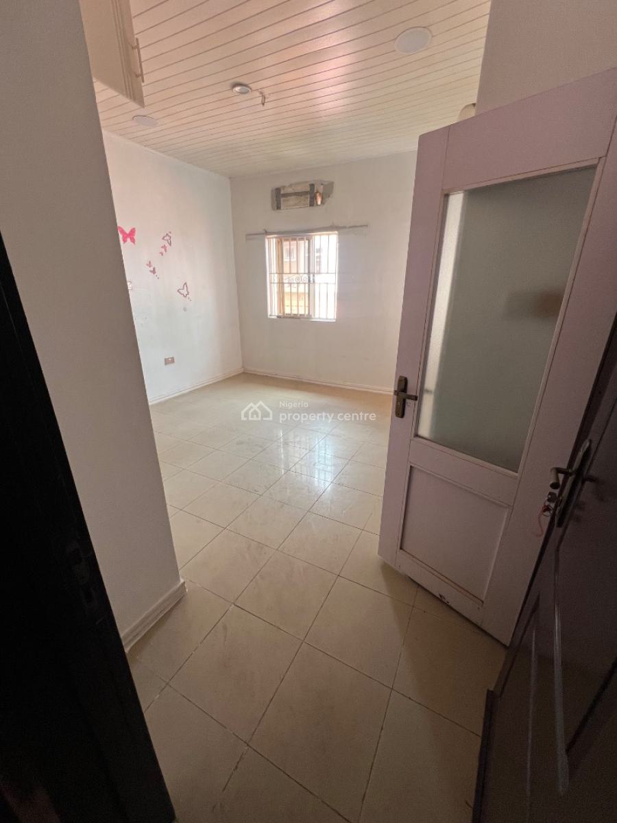 5-bedroom Semi-detached Duplex with a Bq (commercial Use Allowed), Lekki Phase 1, Lekki, Lagos, House for Rent