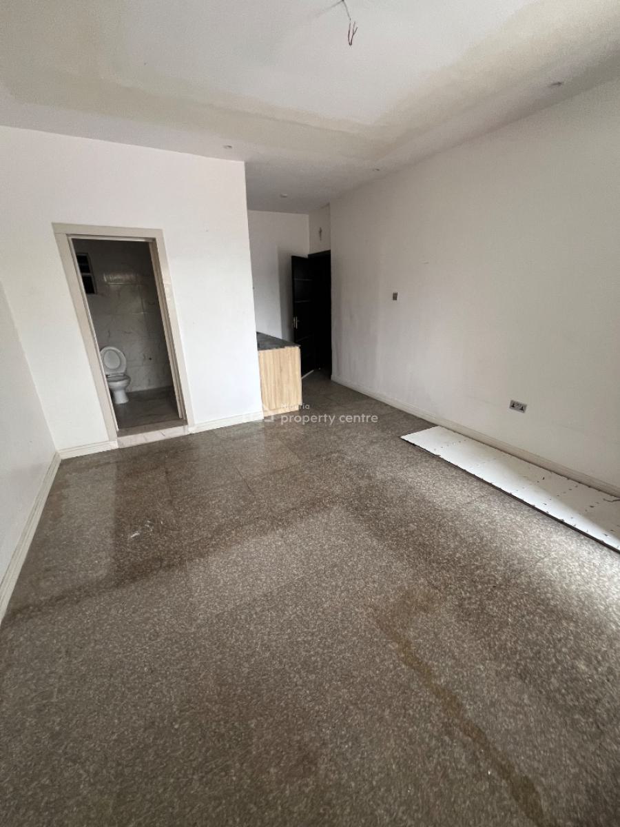 5-bedroom Semi-detached Duplex with a Bq (commercial Use Allowed), Lekki Phase 1, Lekki, Lagos, House for Rent