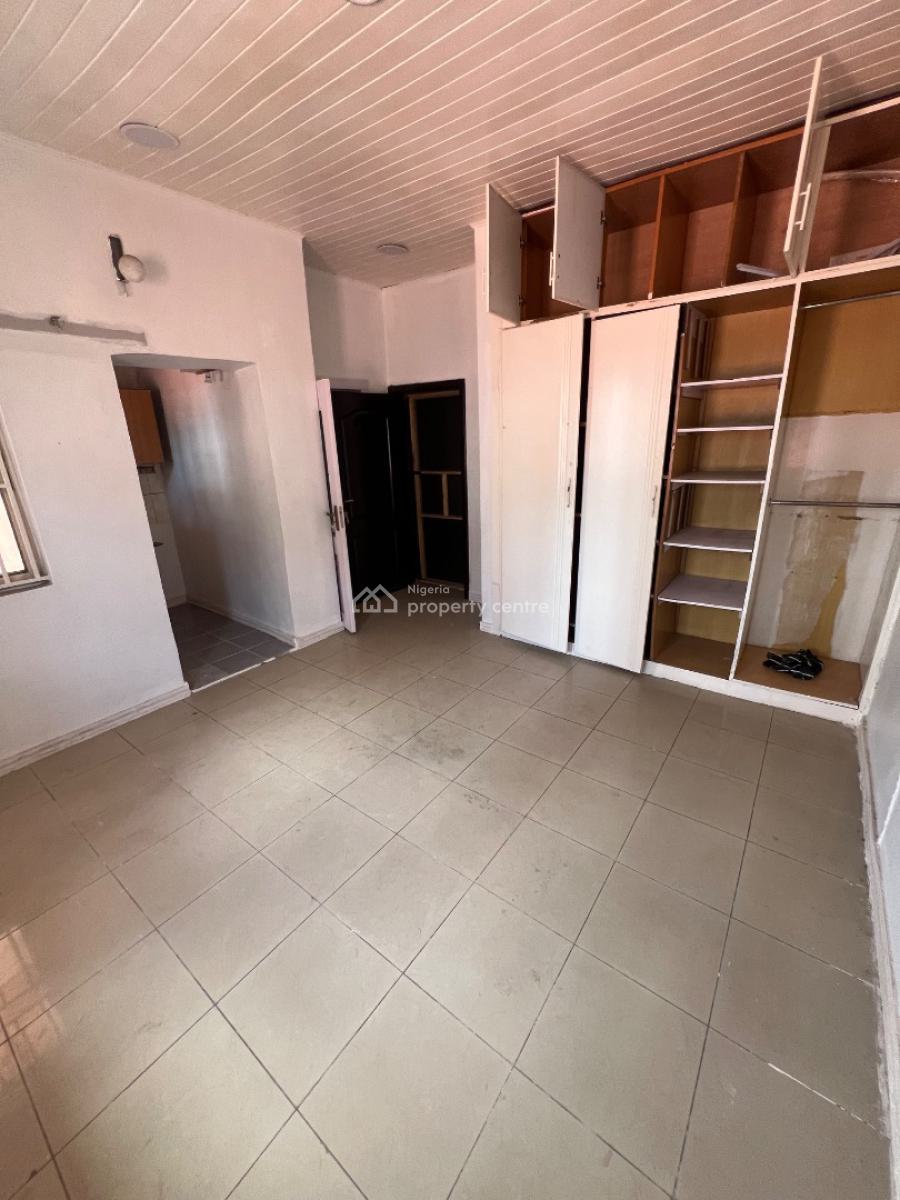 5-bedroom Semi-detached Duplex with a Bq (commercial Use Allowed), Lekki Phase 1, Lekki, Lagos, House for Rent