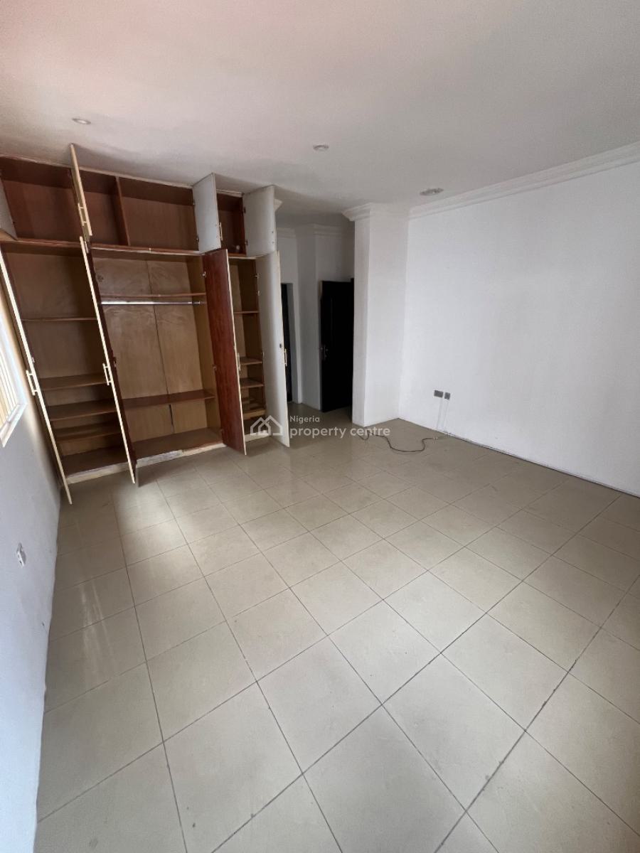 5-bedroom Semi-detached Duplex with a Bq (commercial Use Allowed), Lekki Phase 1, Lekki, Lagos, House for Rent