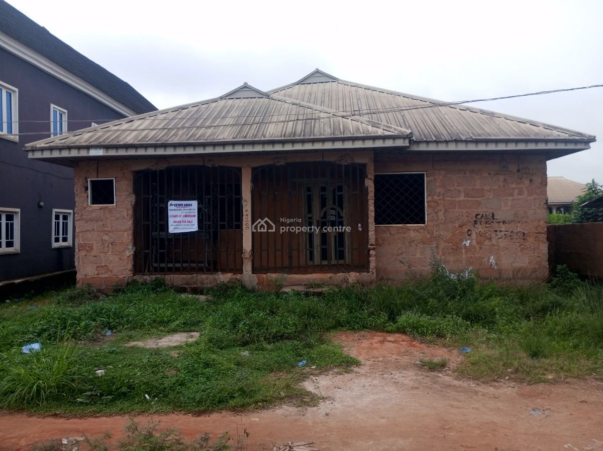 Uncompleted House  at Okha Sapele Road Benin City Edo State, Sapele Road Benin City, Ikpoba Okha, Edo, Block of Flats for Sale