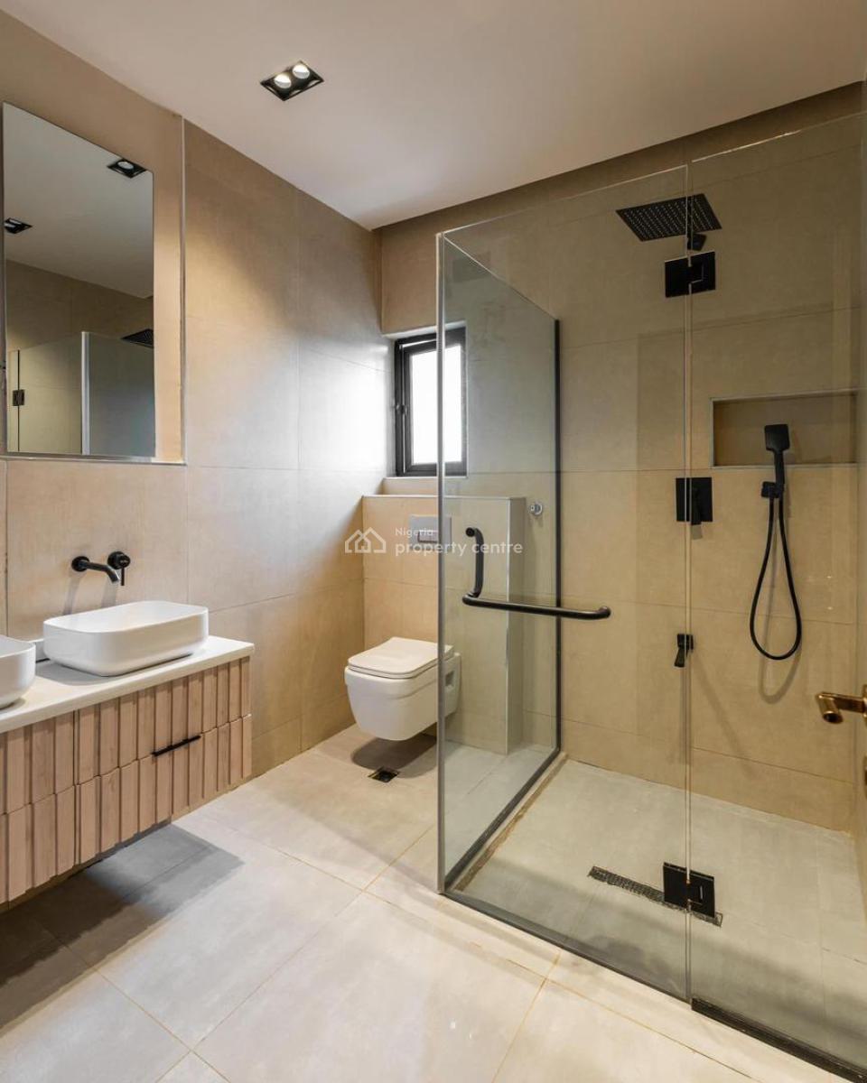 Brand New 3bedroom Smart House with Ps5 Fully Serviced Apartment. Loca, Lekki Phase 1, Lekki, Lagos, Flat / Apartment Short Let