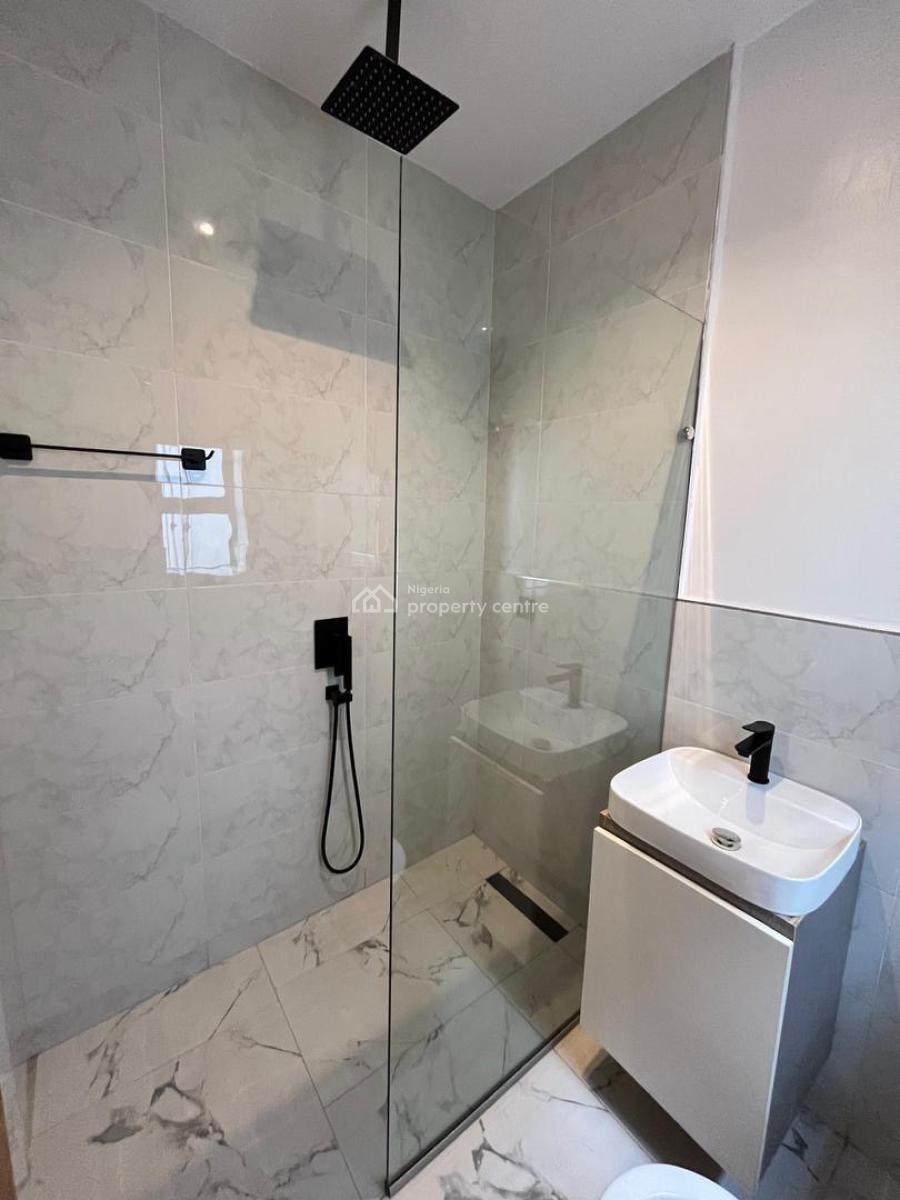 1 Bedroom Apartment with Ps5 and Other Top Notch Amenities Available., Lekki Phase 1, Lekki, Lagos, Flat / Apartment Short Let