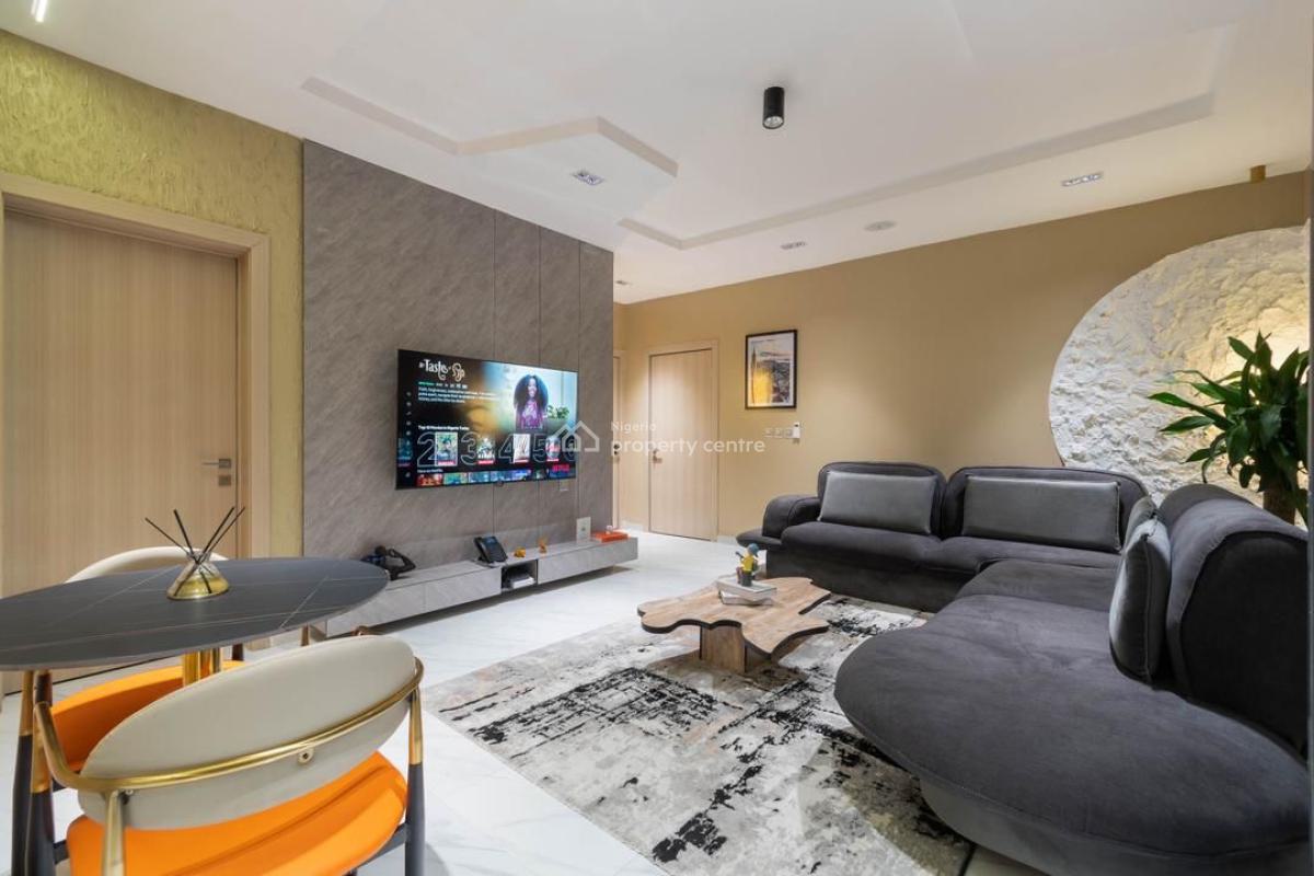 Beautiful One Bedroom Apartment with Swimming Pool and Gym, Off Freedom Way, Back of Canada Embassy, Lekki Phase 1, Lekki, Lagos, Flat / Apartment Short Let