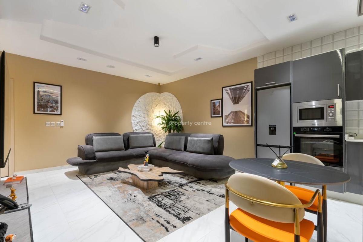 Beautiful One Bedroom Apartment with Swimming Pool and Gym, Off Freedom Way, Back of Canada Embassy, Lekki Phase 1, Lekki, Lagos, Flat / Apartment Short Let