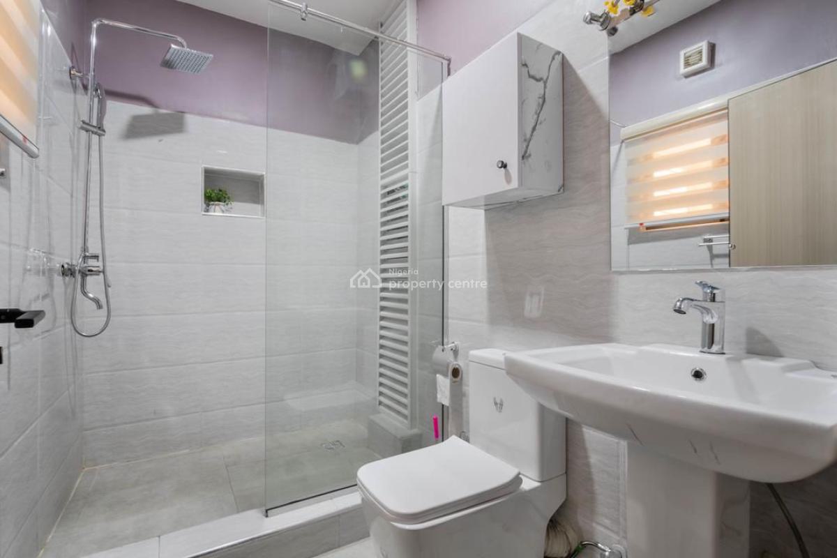 Beautiful One Bedroom Apartment with Swimming Pool and Gym, Off Freedom Way, Back of Canada Embassy, Lekki Phase 1, Lekki, Lagos, Flat / Apartment Short Let
