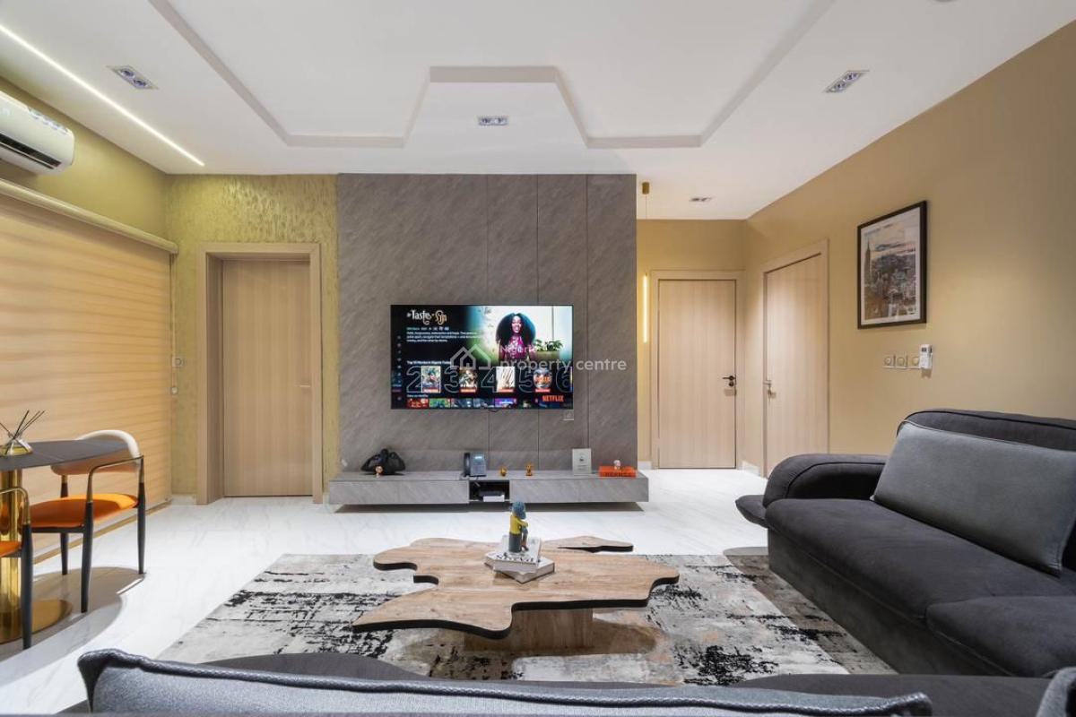 Beautiful One Bedroom Apartment with Swimming Pool and Gym, Off Freedom Way, Back of Canada Embassy, Lekki Phase 1, Lekki, Lagos, Flat / Apartment Short Let
