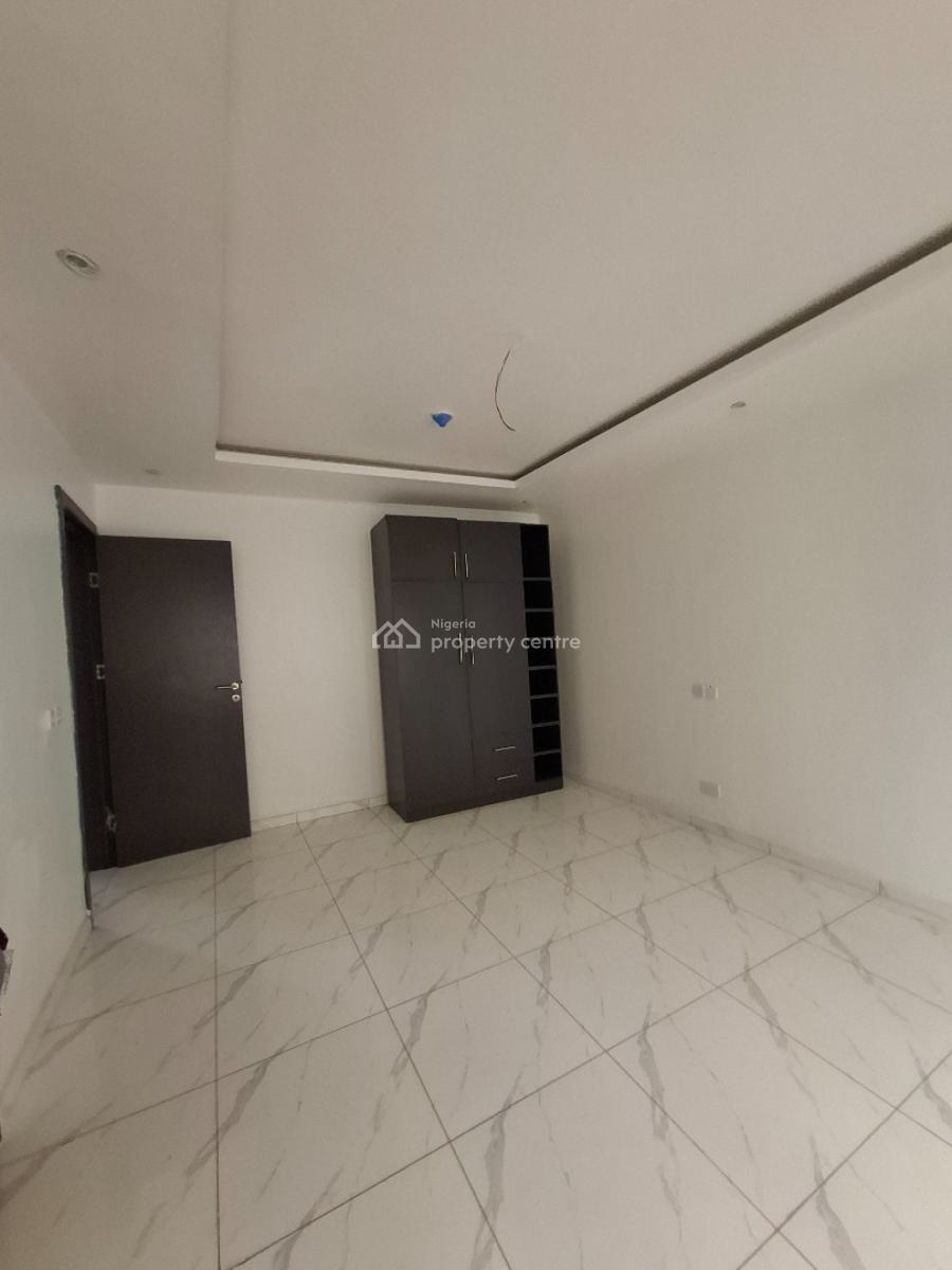 New Luxury Spacious 2bedroom Flats, Behind Meadow Hall School, Ikate, Lekki, Lagos, Flat / Apartment for Sale