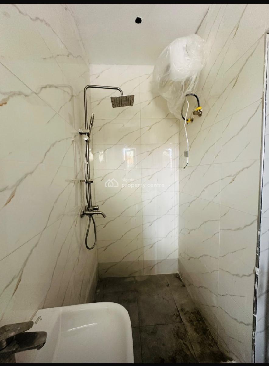 Nice 3 Bedroom Spacious Apartment, Gbagada Lagos, Gbagada, Lagos, Flat / Apartment for Sale