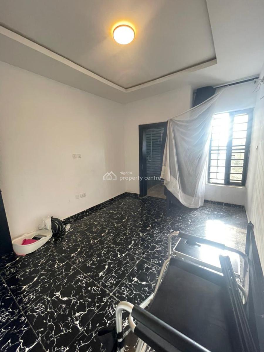 Clean and Spacious Semi Masters Available, Orchid Road, Lekki, Lagos, Self Contain (single Rooms) for Rent