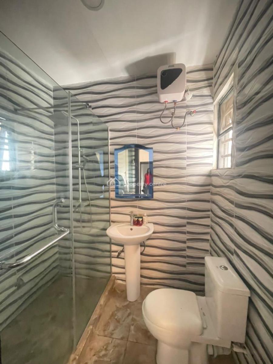 Clean and Spacious Semi Masters Available, Orchid Road, Lekki, Lagos, Self Contain (single Rooms) for Rent