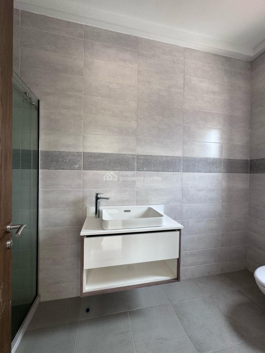 Luxury 4 Bedroom Maisonette with 1 Room Boys Quarter at Banana Island, Banana Island, Ikoyi, Lagos, Flat / Apartment for Sale