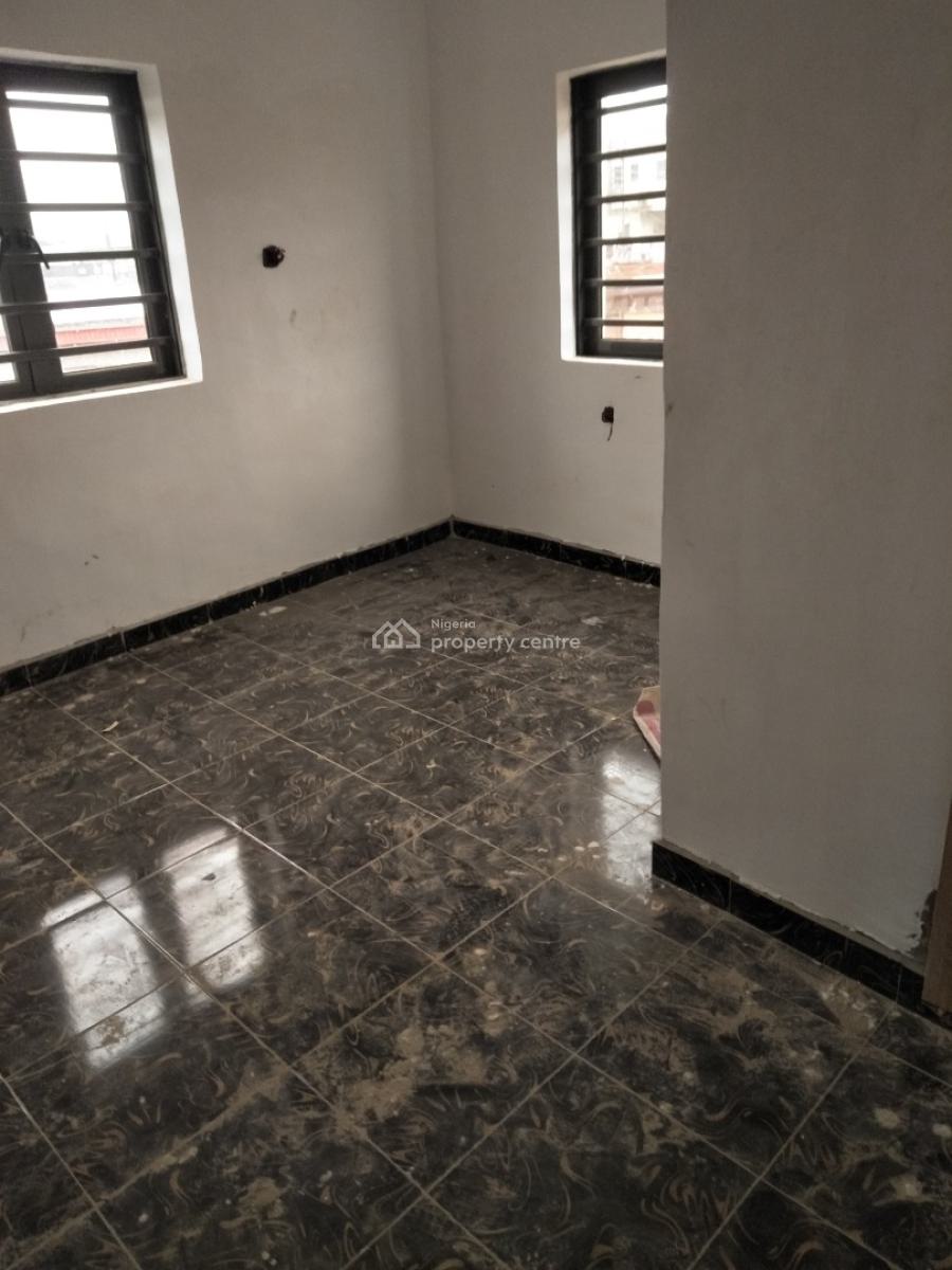 a Newly Built Lovely 2 Bedroom Apartment, Off Ilaje Road Bariga, Bariga, Shomolu, Lagos, Flat / Apartment for Rent