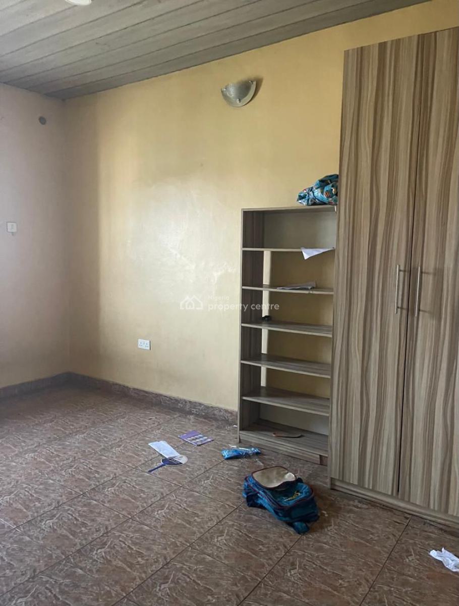 Nicely Finished 3 Bedrooms Flat (all Rooms En-suite + Guest Toilet), Afolabi Brown Street, Akoka, Yaba, Lagos, Flat / Apartment for Rent