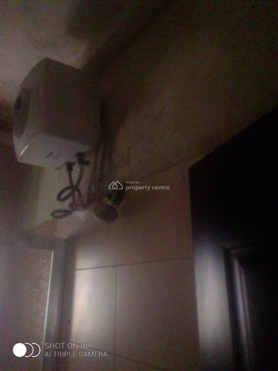 Massive 3 Bedroom Apartment, an Estate on Kusenla Road, Ikate Elegushi, Lekki, Lagos, Flat / Apartment for Rent