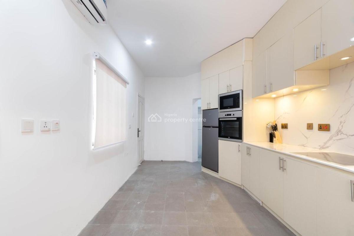 Waterfront 4 Bedroom Apartment with Swimming Pool and Gym, Westron Court, Off Admiralty Road Lekki, Lekki Phase 1, Lekki, Lagos, Flat / Apartment Short Let