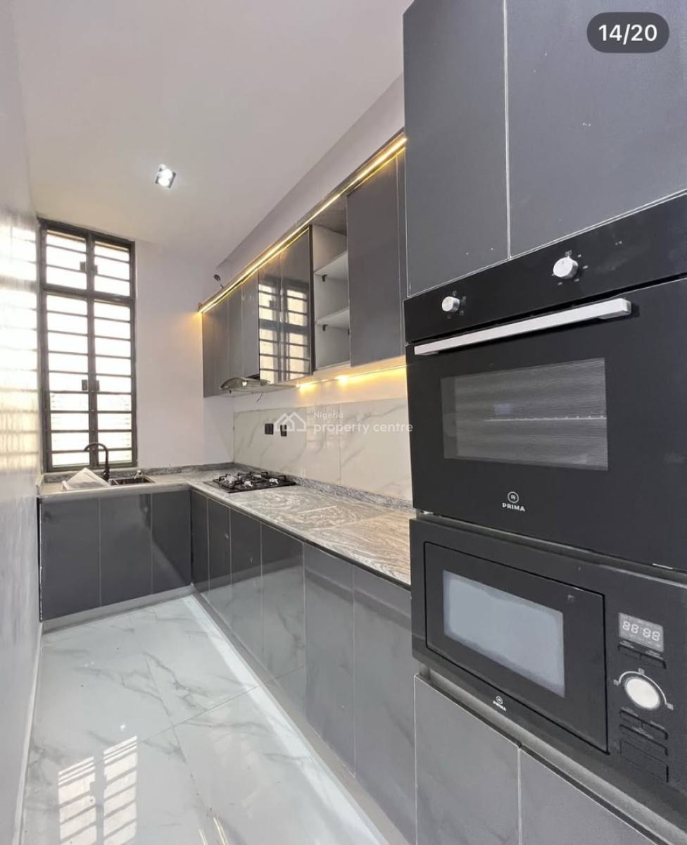 5 Bedrooms Fully Detached House with Swimming Pool, Ikota, Lekki, Lagos, Detached Duplex for Sale