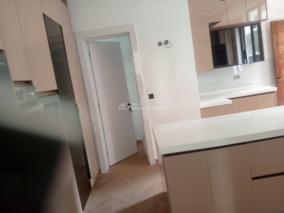 Elegant 5-bedroom Detached with 2 Bq Contemporary Charm, Lekki Phase 1, Lekki, Lagos, Detached Duplex for Sale