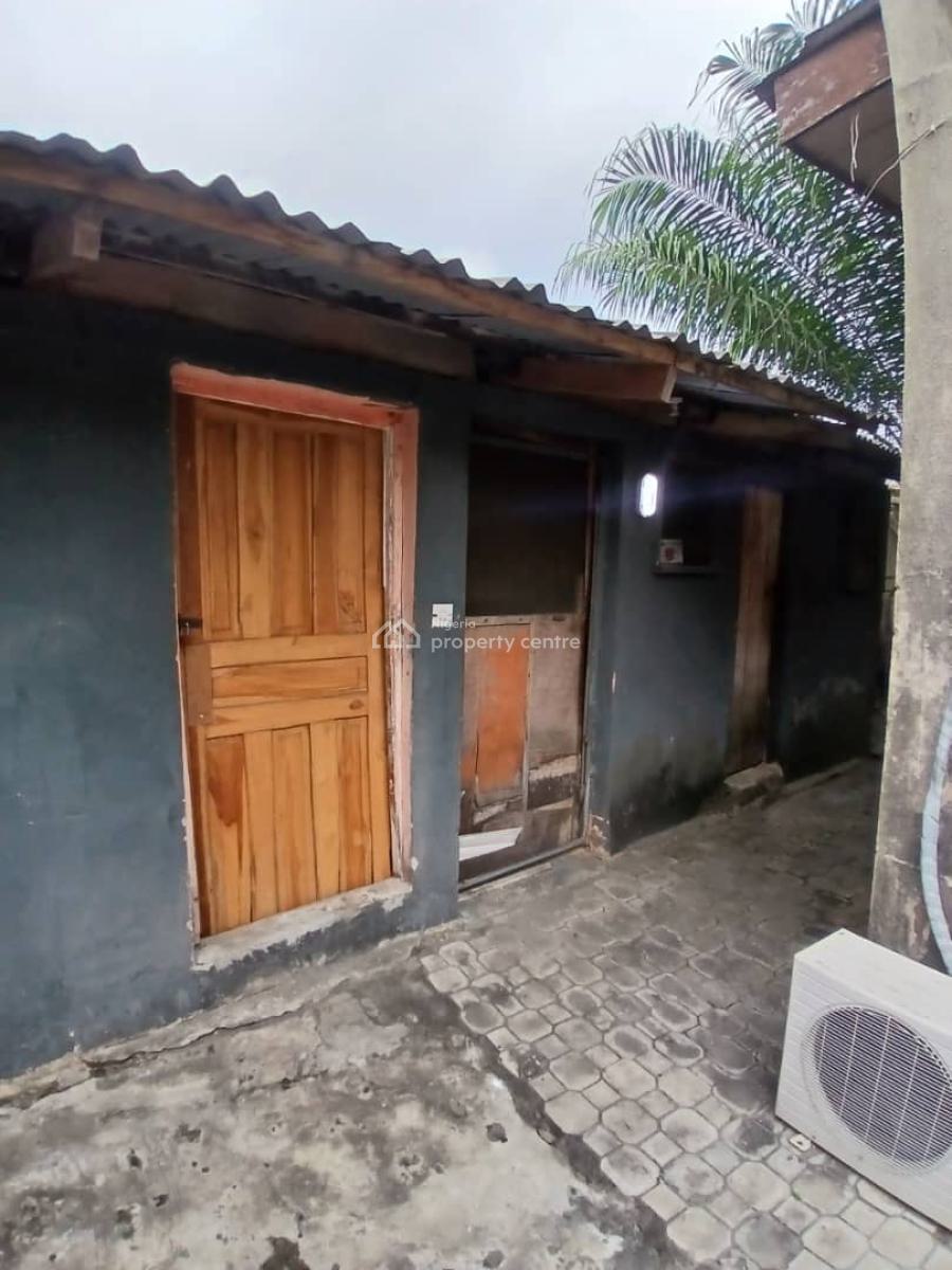4 Bed with a Min Flat Bq on 500sqm Close to Road, Ado Road, Ado, Ajah, Lagos, House for Sale