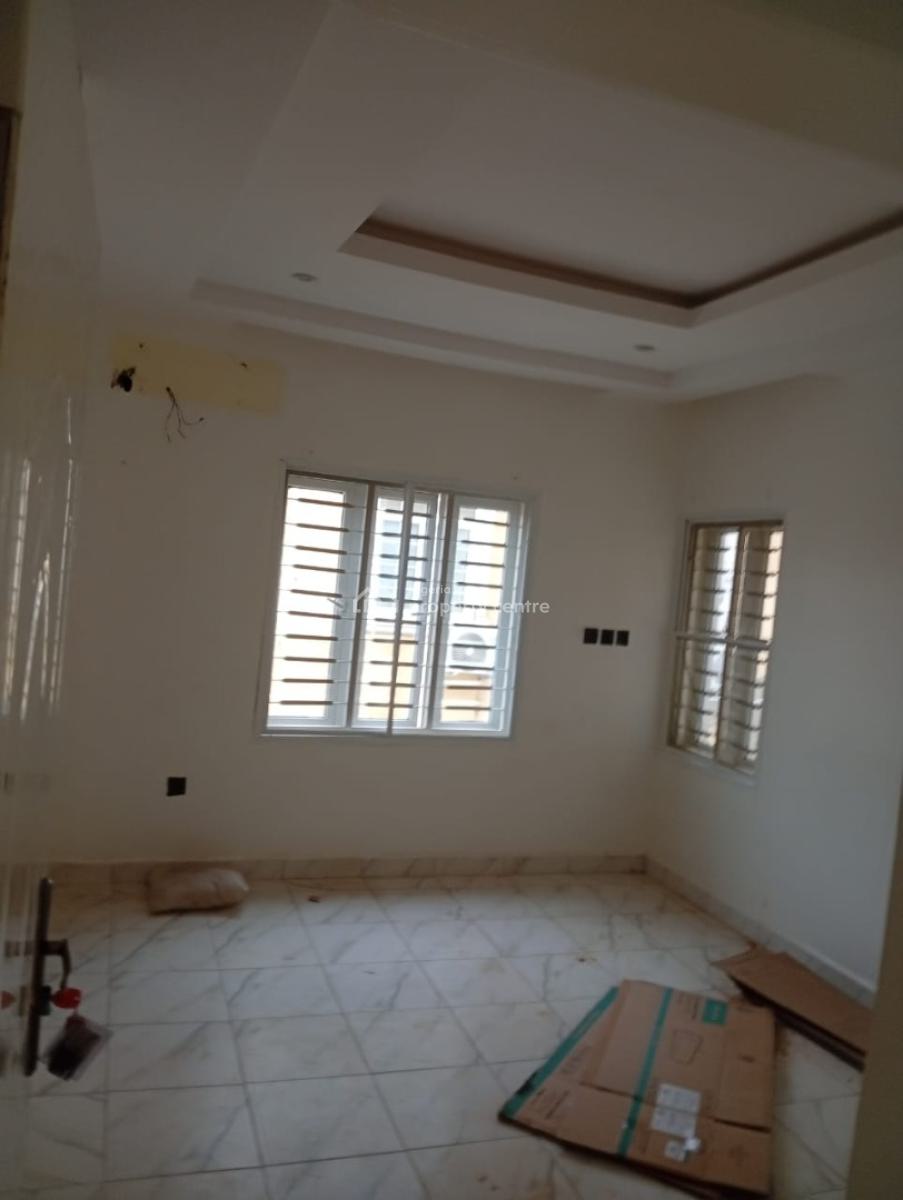 a 3-bedroom Flat with a Room B/q, Katampe, Abuja, Flat / Apartment for Rent