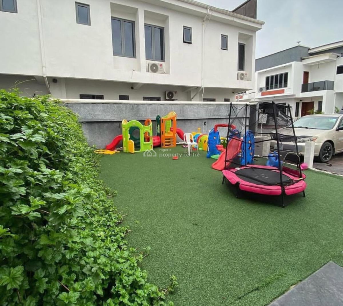 Fully Serviced 3-bedroom Apartment with Bq, Ologolo, Ologolo, Lekki, Lagos, Flat / Apartment for Rent
