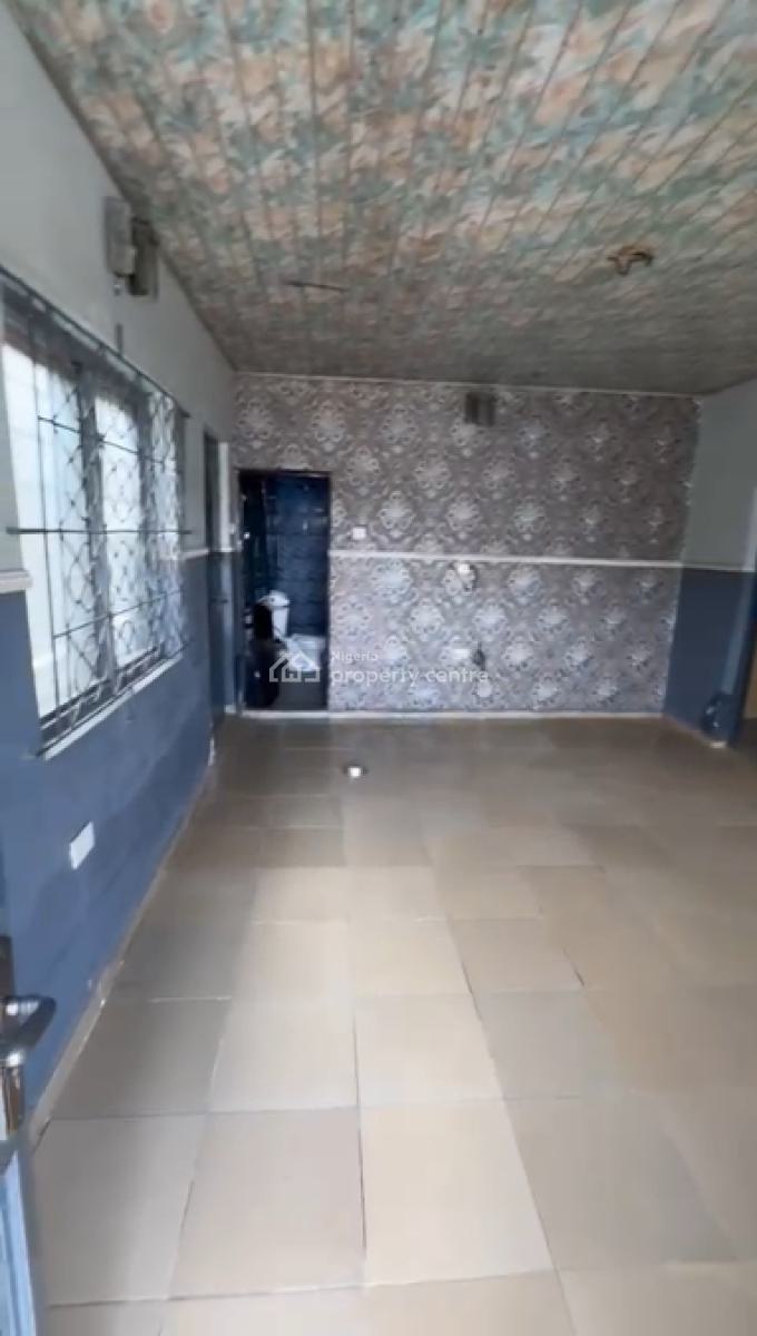 a Very Spacious Mini Flat (bungalow), Off Pedro, Gbagada, Lagos, Mini Flat (room and Parlour) for Rent