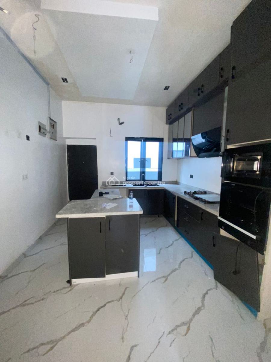 Spacious 4 Bedroom Semidetached Duplex with Bq  in an Estate, Chevron, Lekki, Lagos, Semi-detached Duplex for Rent