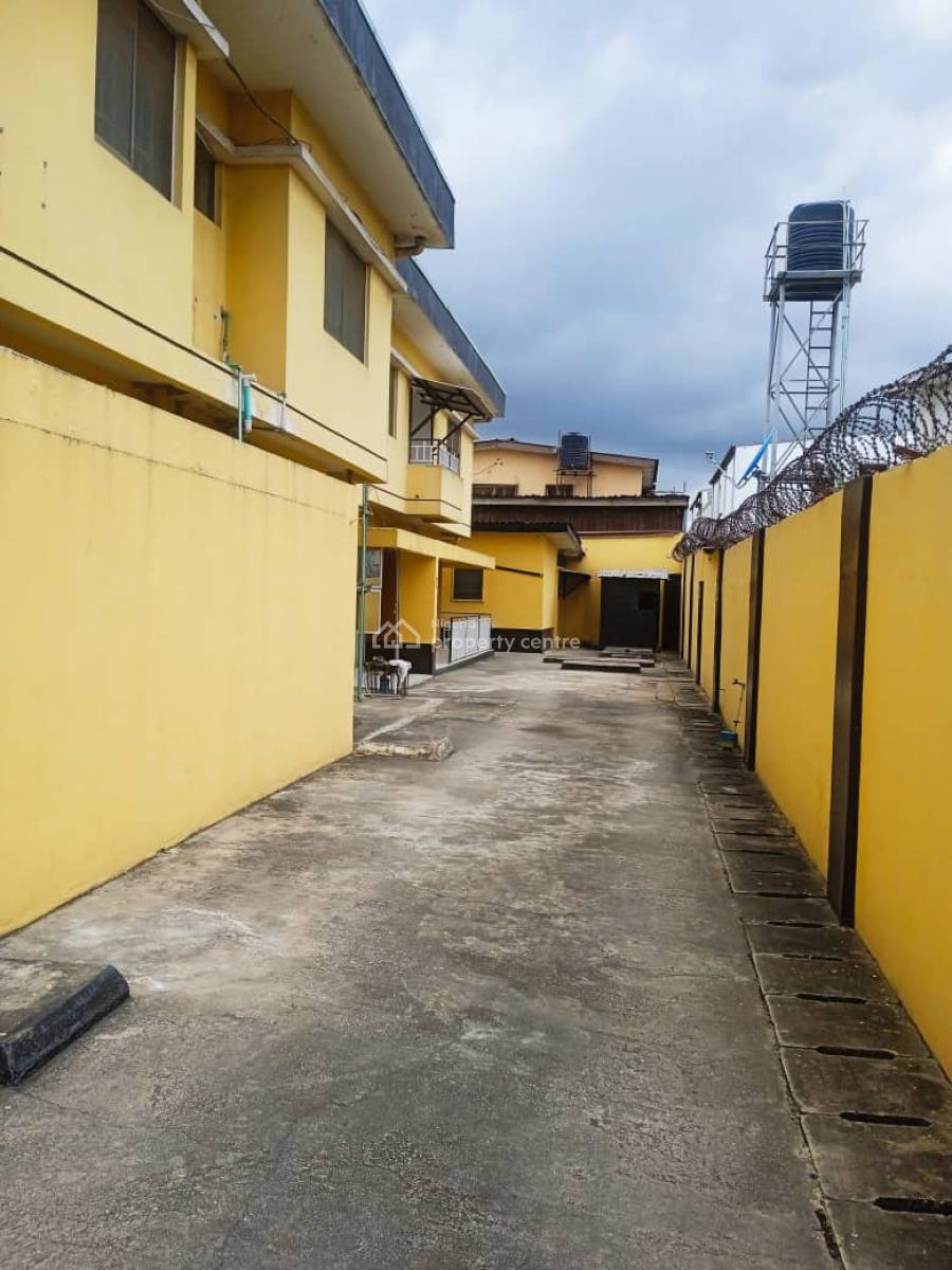 4 Bedroom House with 2 Rooms Bq for Office Use, Off Allen Avenue / Obafemi Awolowo Way, Ikeja, Lagos, House for Rent